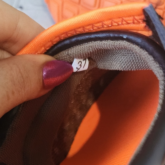 Orange & Black Slides - Picture 2 of 6